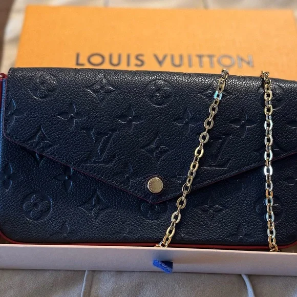 Louis Vuitton Empreinte Felicie Pochette in Leather Color:  Marine Rouge - Picture 10 of 11